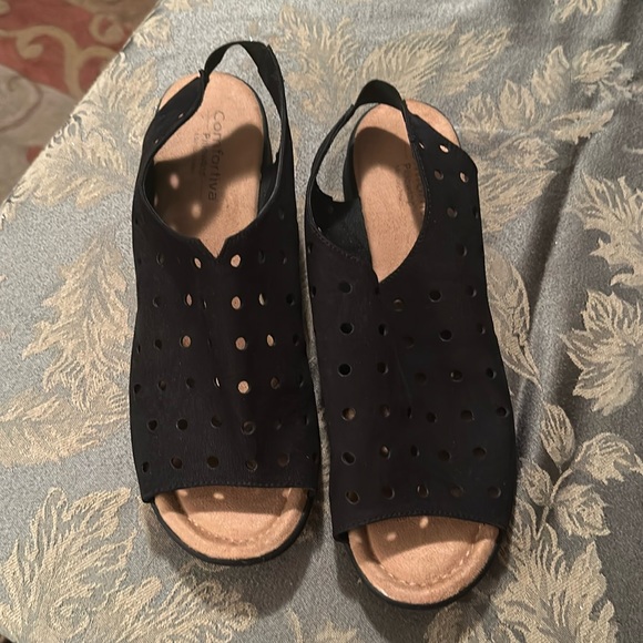 Comfortiva Shoes Nwot Memory Foam Wide Width Sandal Poshmark